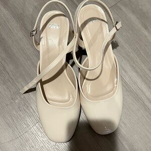 Zara Women's Cream Slingback Shoes